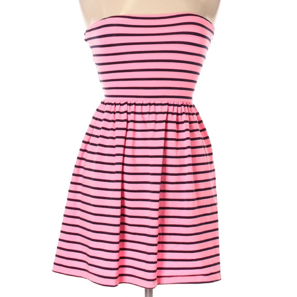 Strapless dress